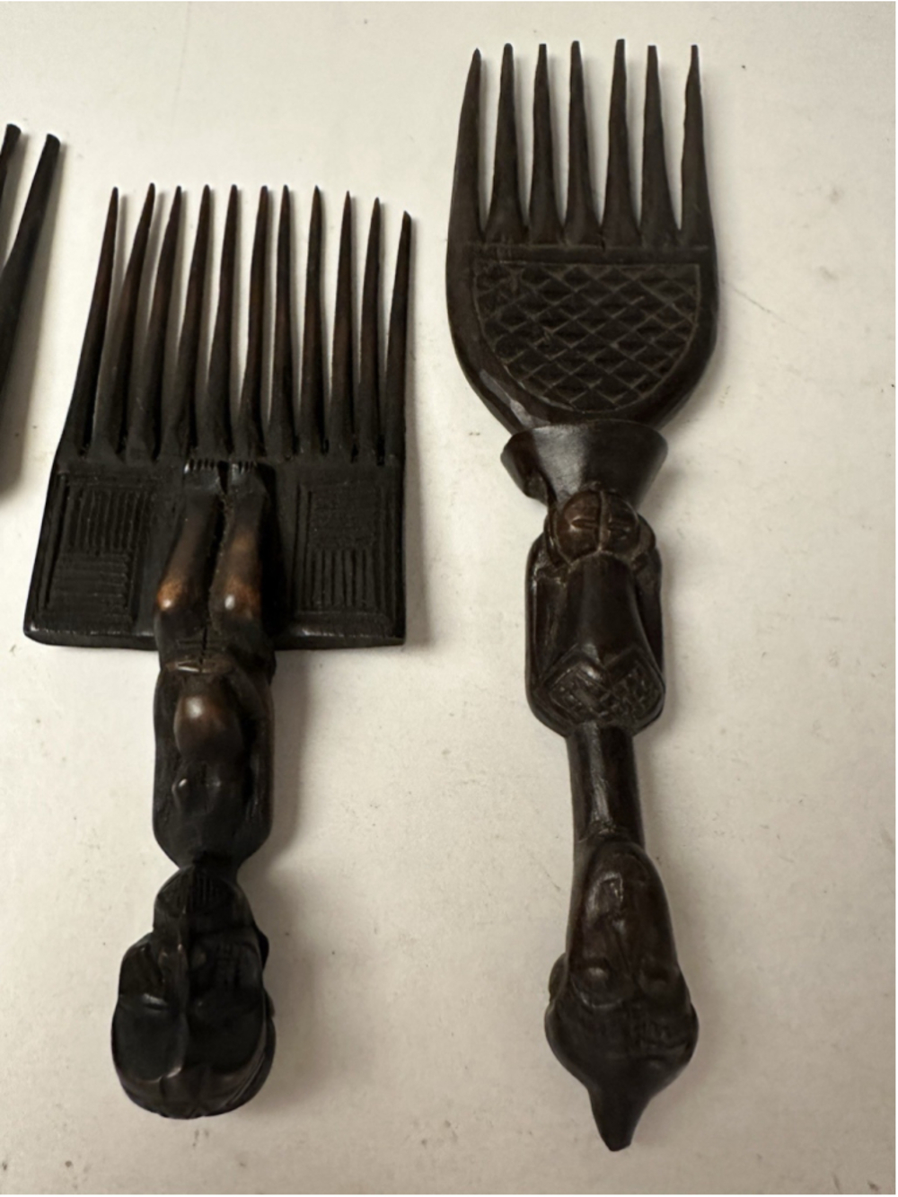 Vintage Hand Carved Wooden African Afro Pick Hair Combs Tribal Figures Lot of 3 - Picture 4 of 5